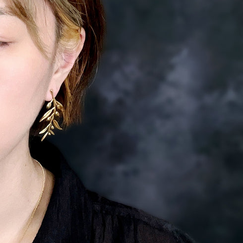 ピアス スタッド オリーブ リーフ ANTICO AER031