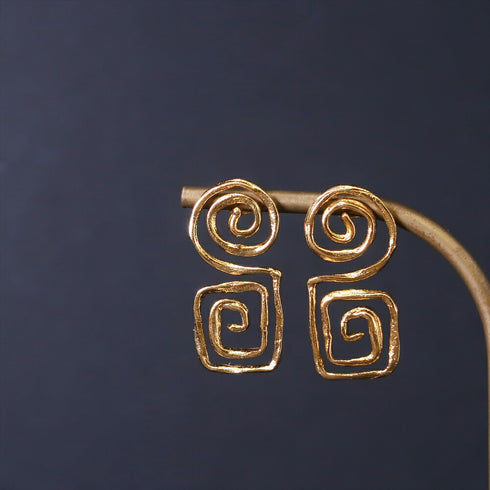 ピアス スタッド オリエンタル スパイラル ANTICO AER059