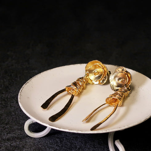 ピアス スタッド 花 ANTICO AER073