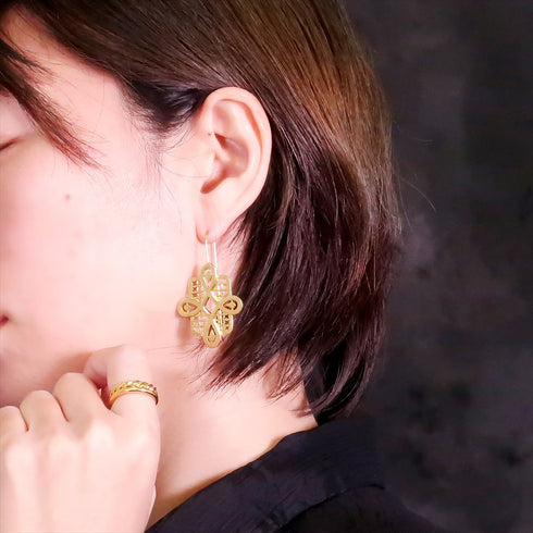 ピアス フック 透かし オリエンタル ANTICO AER078