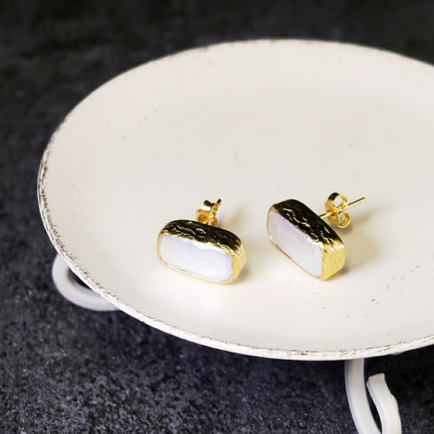 ピアス 天然石 パール レクタングル スタッド アンリファインド ANTICO AER087