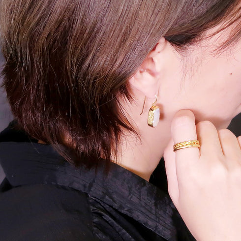 ピアス 天然石 パール レクタングル フック アンリファインド ANTICO AER088