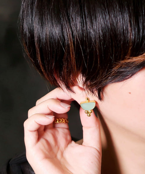 イヤリング 天然石 ハーフムーン アンリファインド ANTICO AER105