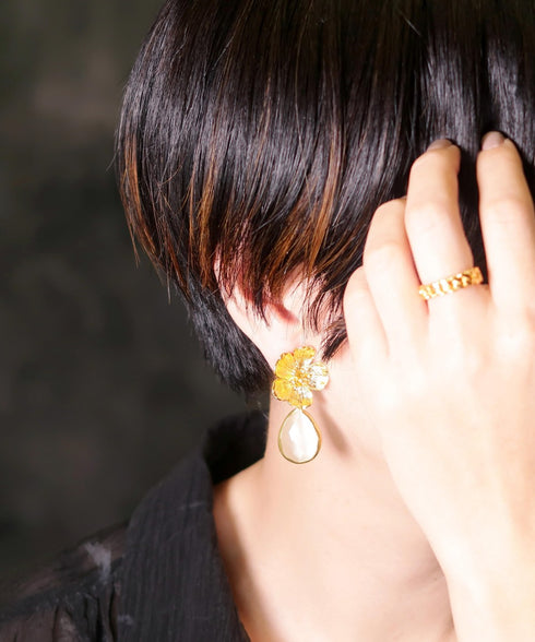 イヤリング 天然石 ティアドロップ 花 アンリファインド ANTICO AER107