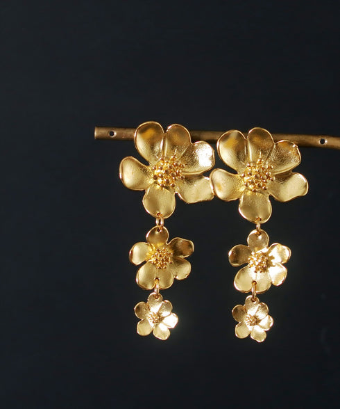 ピアス スタッド 花 ANTICO AER127