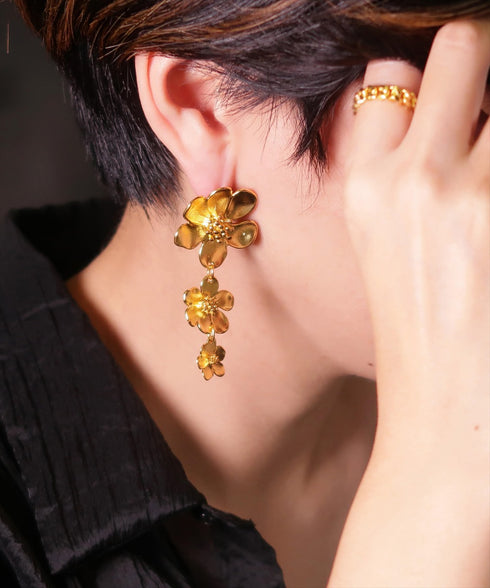 ピアス スタッド 花 ANTICO AER127