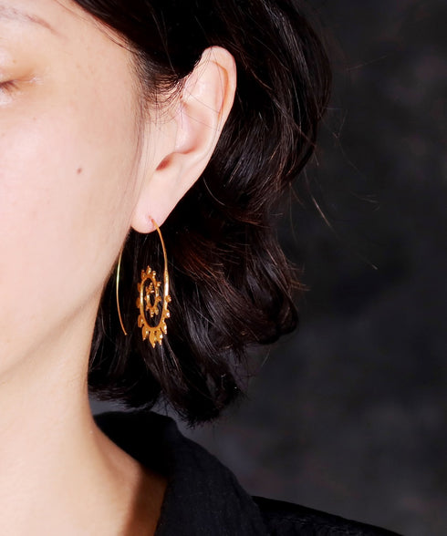 ピアス フック オリエンタル スパイラル ANTICO AER144