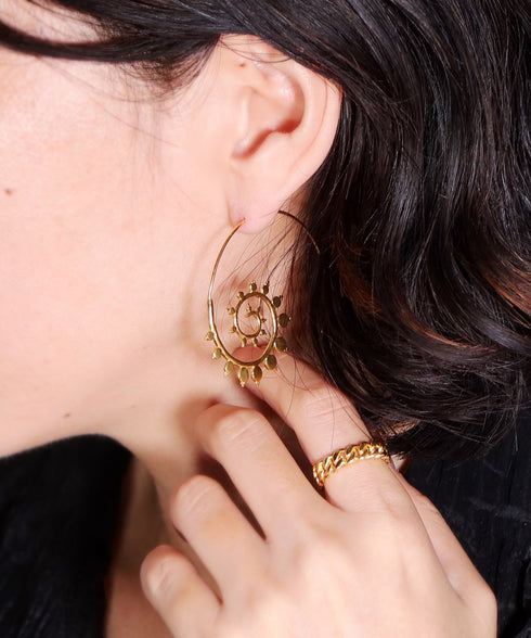 ピアス フック オリエンタル スパイラル ANTICO AER144