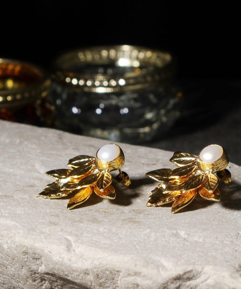 ピアス パール スタッド リーフ ANTICO AER148