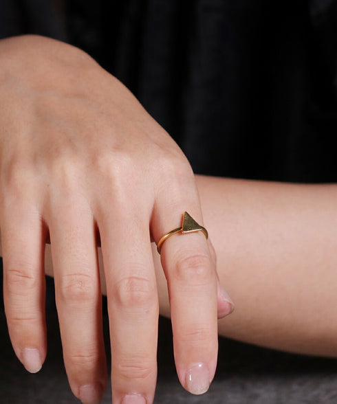 リング 指輪 レクタングル トリリアント 三角 ANTICO ARN110