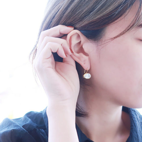 ピアス 天然石 オーバル フック うるうるクォーツ ANTICO ASE003