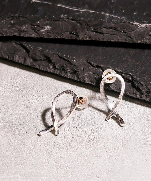 THE 純銀 ピアス BEA009