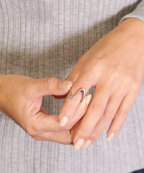 リング 指輪 サージカルステンレス 316L ウェーブ CRN017